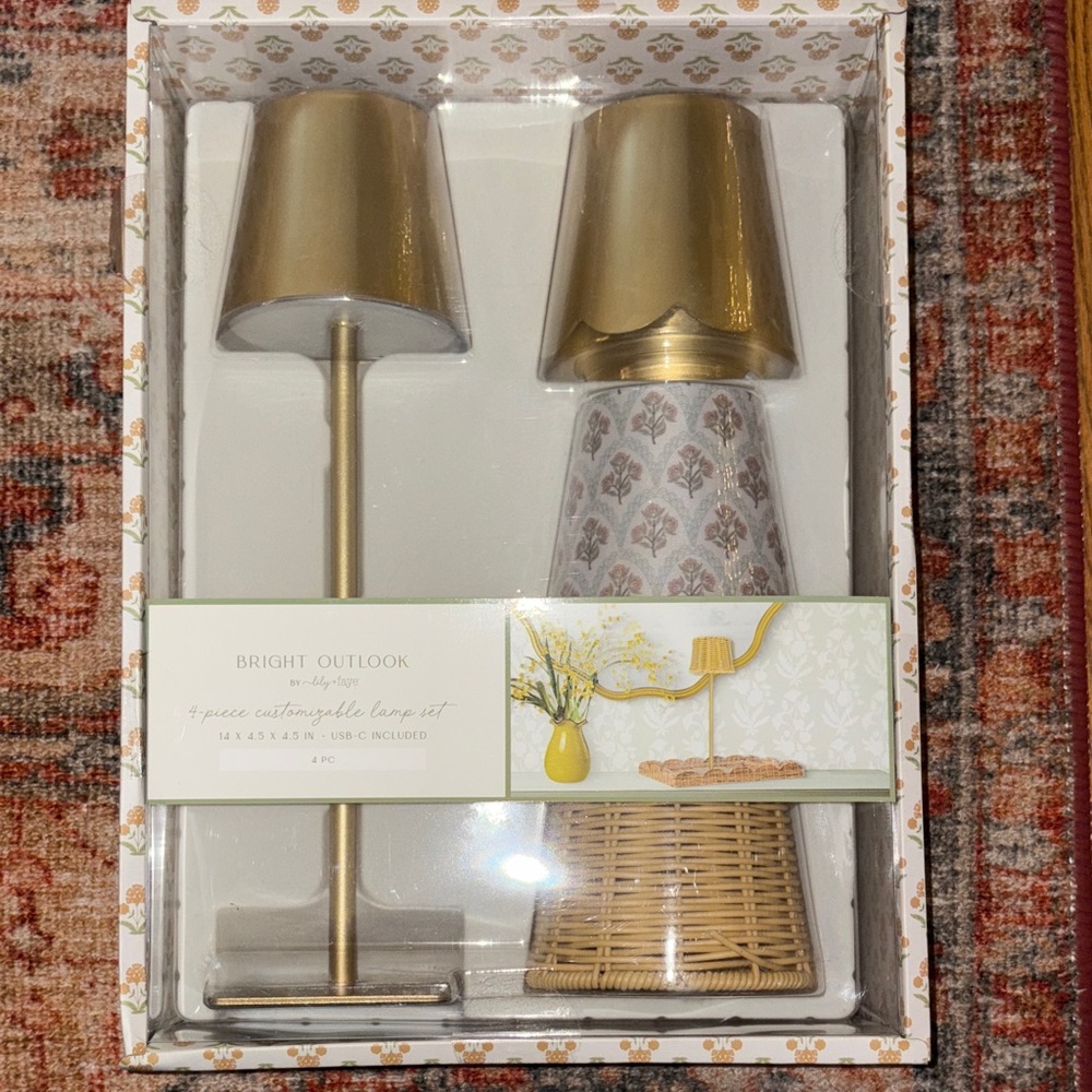 4-piece customizable lamp set